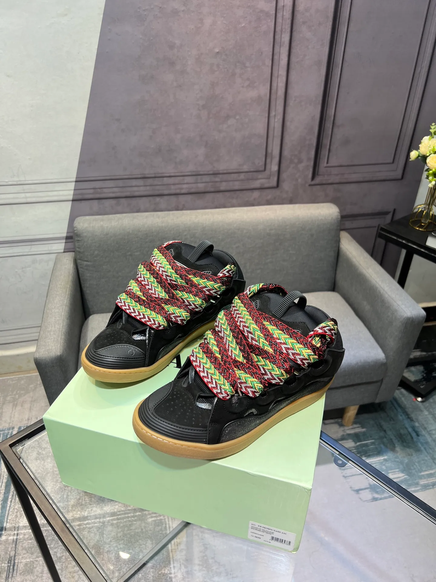Men's men's shoes💰780 [LANVIN] Latest lace-up fashionable casual sneakers for couples High-quality CLAY couple series‼ ️ The latest trendy products of the season 🌈Many bloggers have planted grass and purchased the original open-mold customization. The upper and outsole are sewn with mark threads without edge sealing. Multiple material splicing combination design. Very versatile for fashionable and casual wear. Comfortable on the feet. Recommended for self-retention (upper cowhide + cow suede + breathable mesh) inner foot pad cowhide exclusive original open-mold clear logo rubber outsole ⚠️36-44 yards (45 custom-made)
